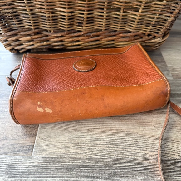 Vintage Dooney & Bourke All Weather Leather Crossbody Saddle Bag - Picture 3 of 9